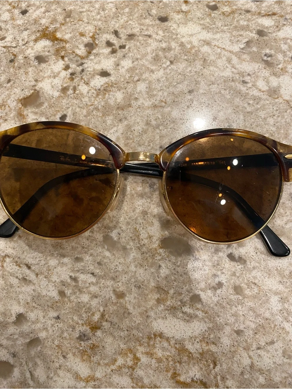 Ray-Ban bundle of four pairs with two cases